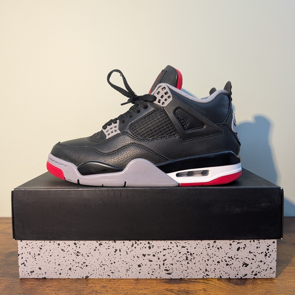 Air Jordan 4 Retro "Bred Reimagined" (2024)
Style Code: FV5029-006 - Picture 4 of 10